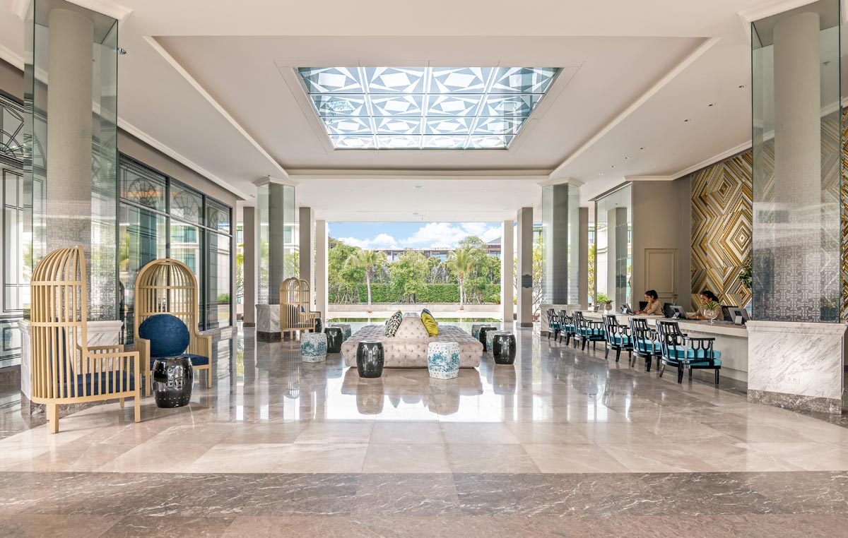 U-Sathorn-Bangkok-Lobby (1)